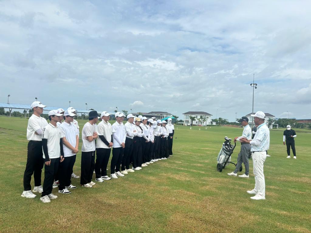 Royal-Golf-8