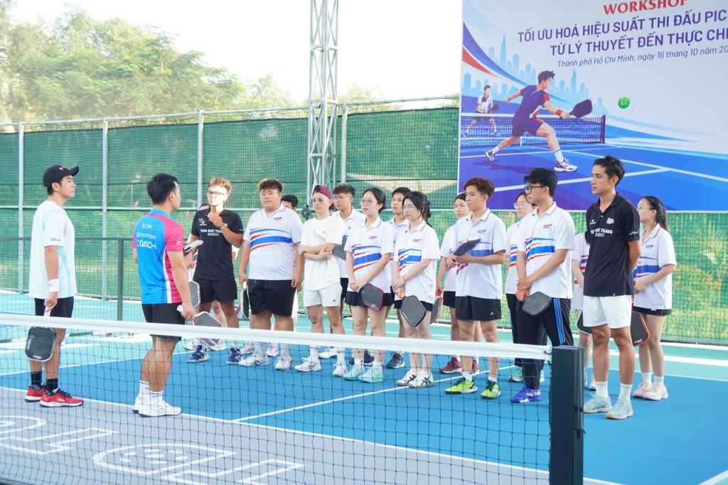 Sinh-vien-TDTU-workshop-pickleball