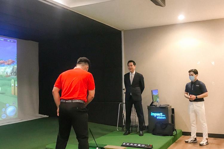 Sinh viên tham quan và học tập tại K Golf Town